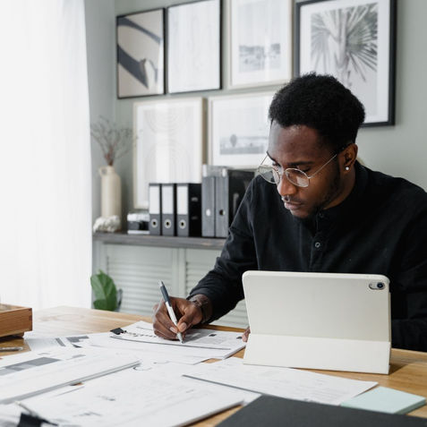 What Are the Benefits of Hiring a Professional Bookkeeper for Your Dental Practice?