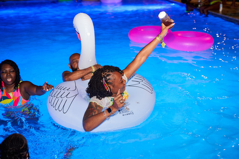 20240921-JamboreeNeonPoolParty248