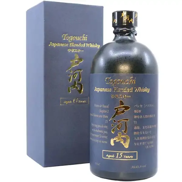 Eine Flasche Togouchi Blended Japanese Whisky mit 15 Jahren in der Frontalansicht.