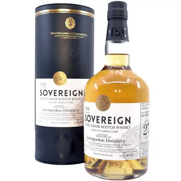 Eine Flasche Invergordon 1988 - 2015 Single Grain Scotch Whisky mit 27 Jahren in der Frontalansicht.