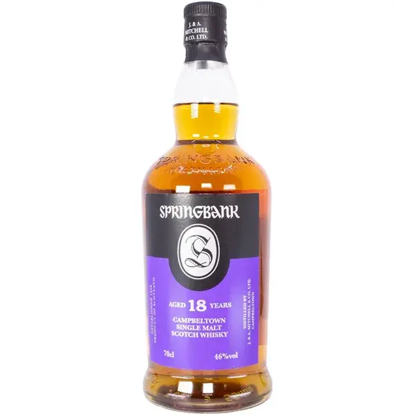 Eine Flasche Springbank Single Malt Scotch Whisky - 2022 - mit 18 Jahren in der Frontalansicht.