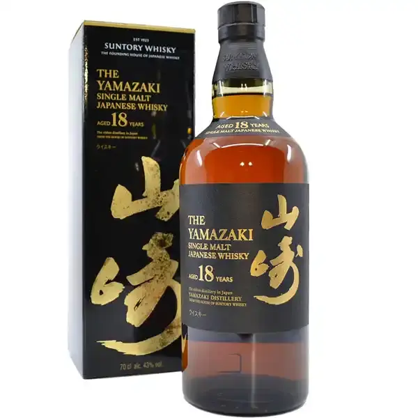 Eine Flasche Yamazaki Single Malt Japanese Whisky mit 18 Jahren in der Frontalansicht.