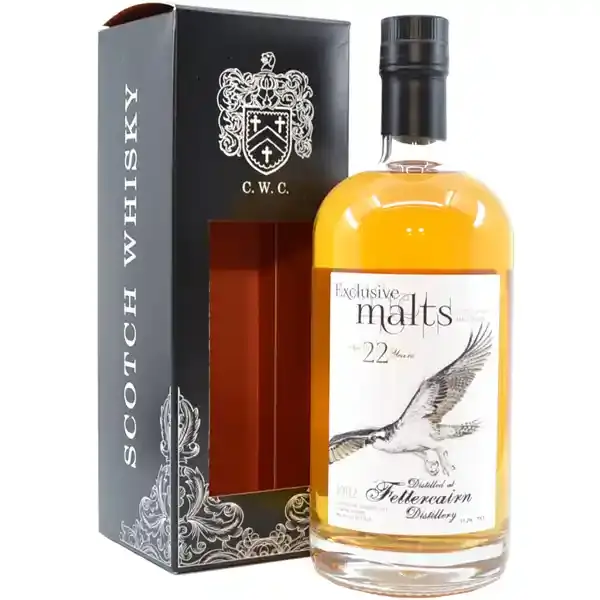 Eine Flasche Fettercairn 1992 - 2014 Single Cask Scotch Whisky mit 22 Jahren in der Frontalansicht.