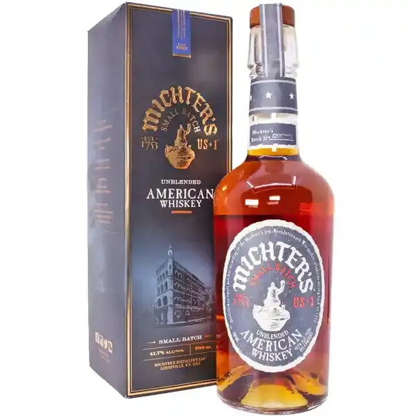 Eine Flasche Michter's Unblended American Whiskey in der Frontalansicht.
