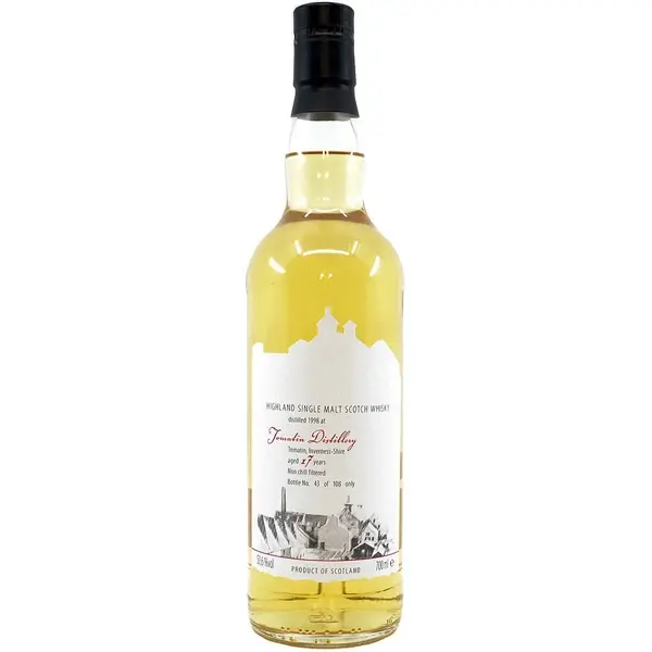 Eine Flasche Tomatin 1998 - 2015 Single Cask Scotch Whisky mit 17 Jahren in der Frontalansicht.