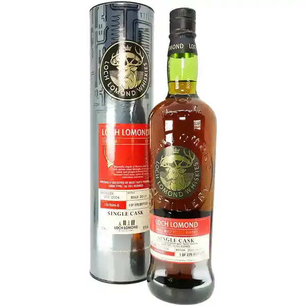 Eine Flasche Loch Lomond 2004 - 2019 Single Cask Scotch Whisky mit 14 Jahren in der Frontalansicht.