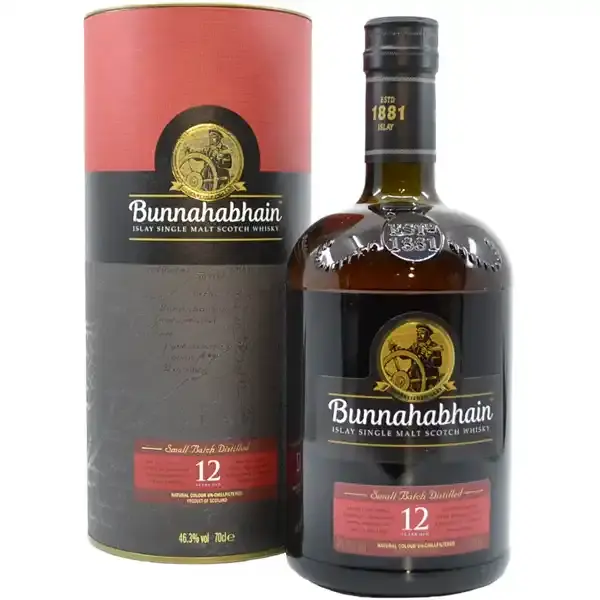 Eine Flasche vom Bunnahabhain Single Malt Scotch Whisky mit 12 Jahren in der Frontalansicht.