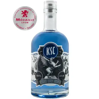 Eine Flasche KSC Gin aus der Brennerei Breaks Premium Dry Gin.
