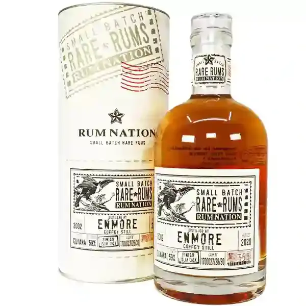 Eine Flasche Enmore Rare Rum 2002 - 2020 in der Frontalansicht.