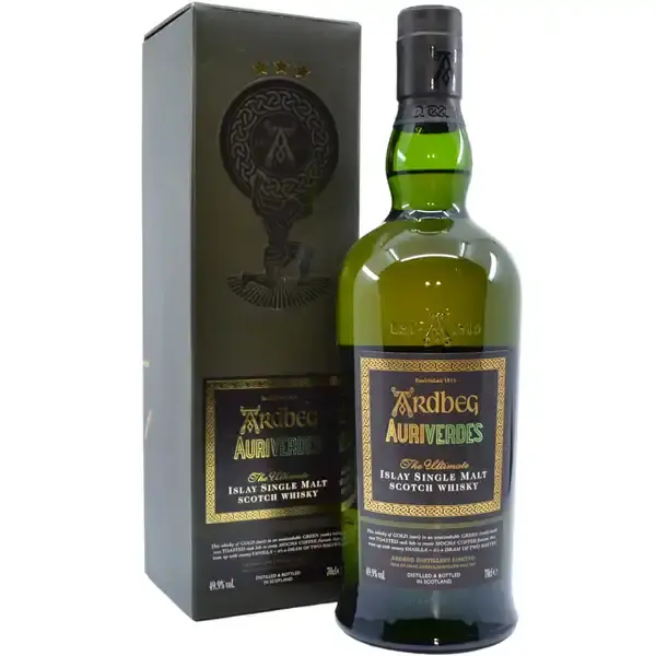 Eine Flasche Ardbeg Auriverdes Single Malt Scotch Whisky in der Frontalansicht.
