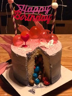 Customize Cake ~ Piñata