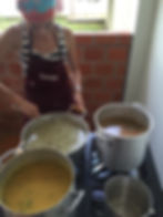 Camila, na produção das primeiras sopas