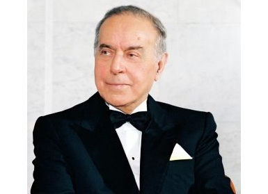 12 dekabr- Heydər Əliyevin anım günüdür