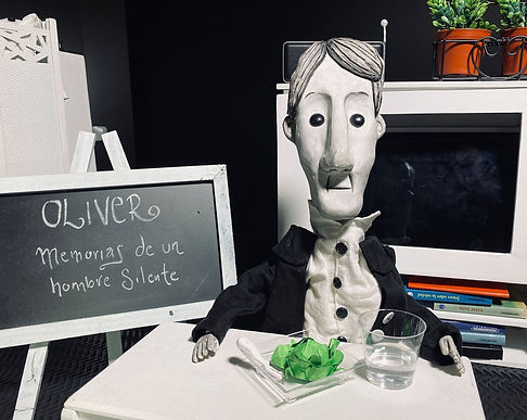 OLIVER MEMORIAS DE UN HOMBRE SILENTE TEATRO (3).jpeg