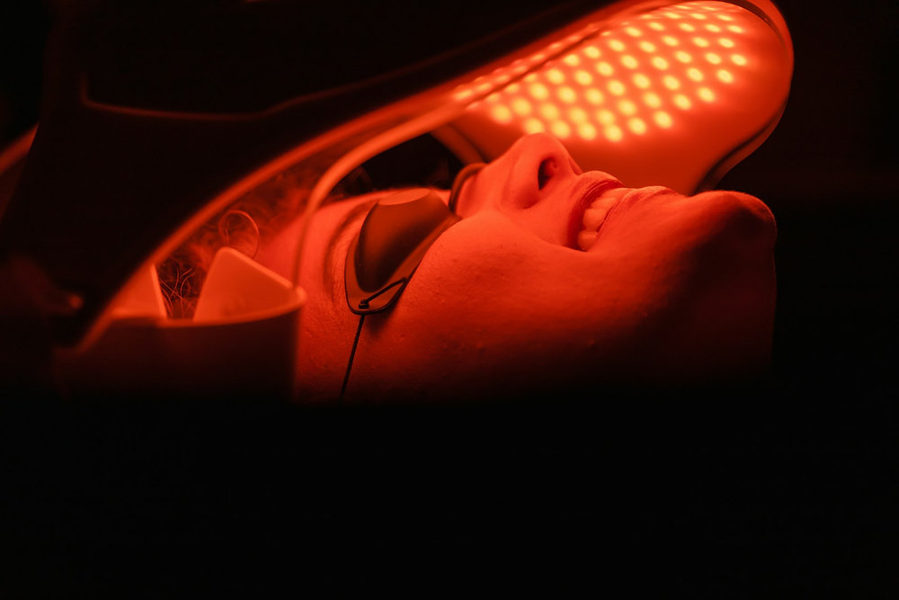 Choosing Between Red Light Therapy and Infrared Sauna at SpotOn