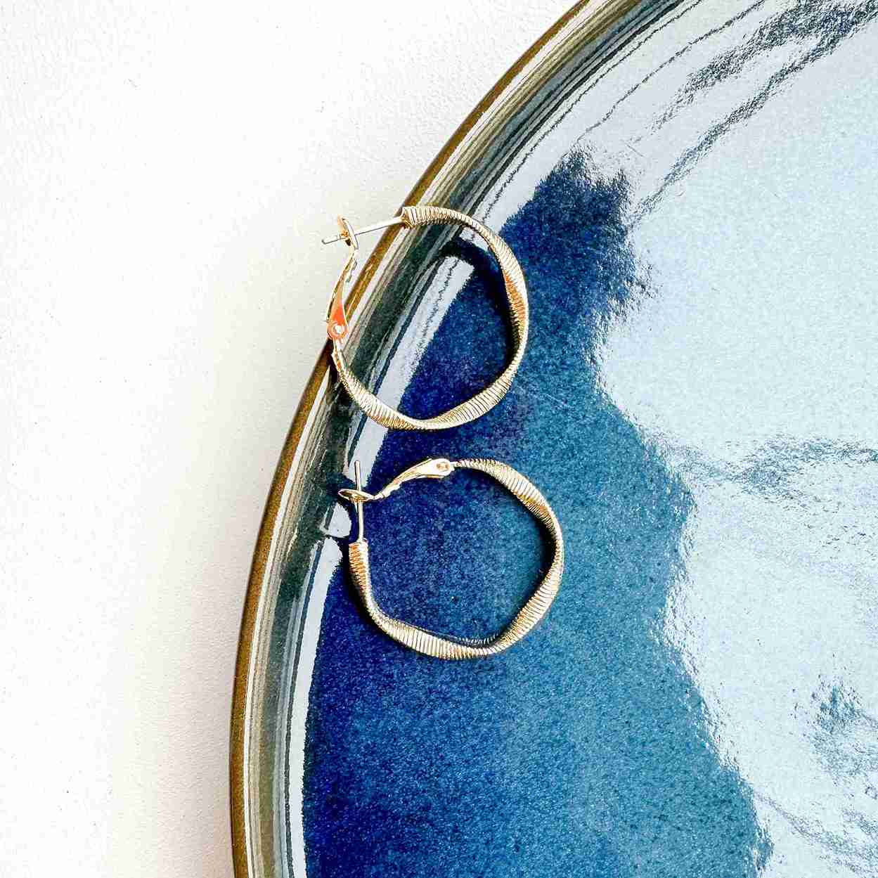 Büyük Burgu Halka Küpe