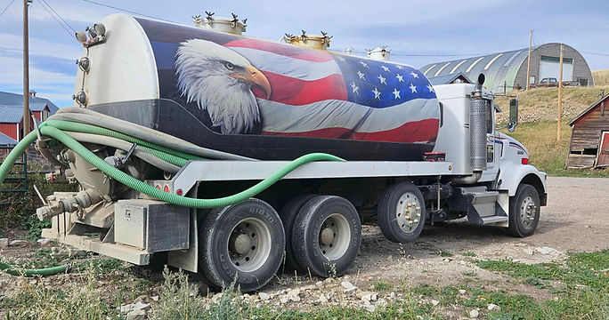 Montana Septic Truck_edited.jpg