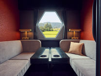 SPACIA X,时尚奢华的列车旅行