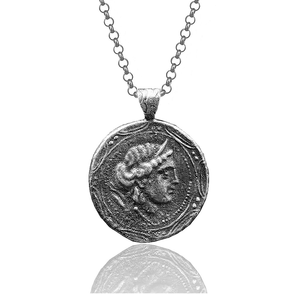 Artemis Silver Coin Necklace – Symbol of Strength and Divine Femininity