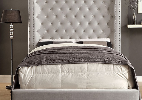 King: In Stock                 
Queen: In Stock