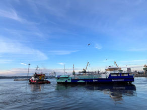 Towing the hull of a waste collection vessel | wbcons.ee