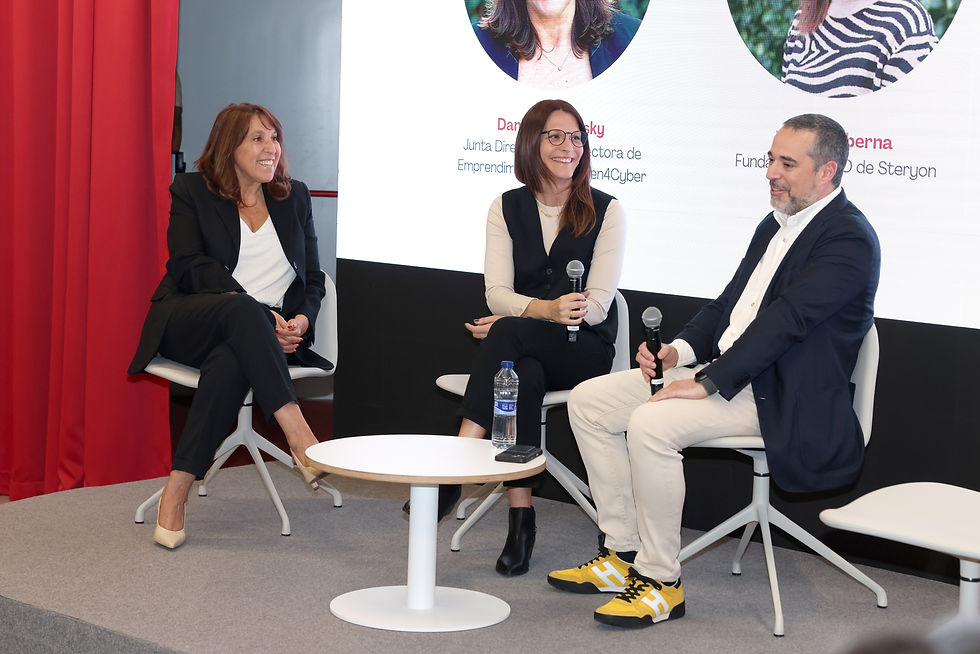 Mesa redonda “De la Idea al Mercado Global: La Perspectiva del Fundador y el Inversor”