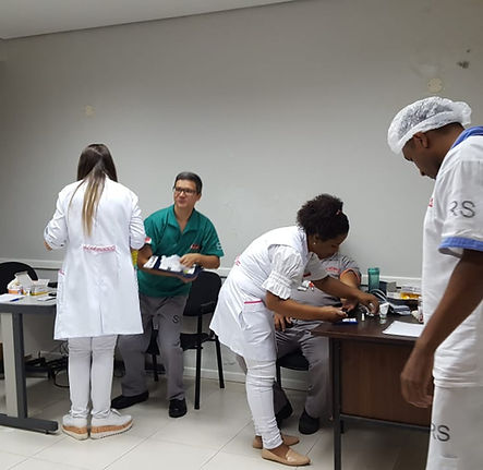 Ginástica laboral, ginastica laboral, quick massage, quick massagem, palestras, blitz ergonômica, sipat