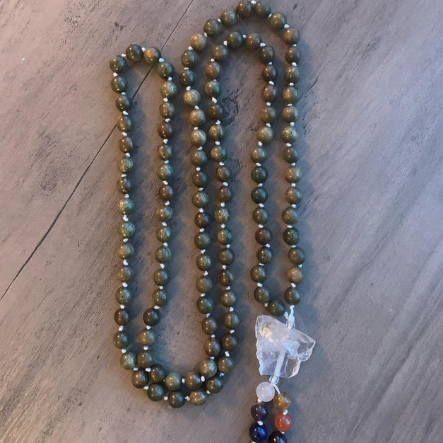Green Sandalwood Chakra Mala