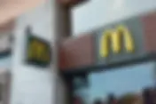 Prodaja McDonald'sa u svijetu pala prvi put u više od tri godine