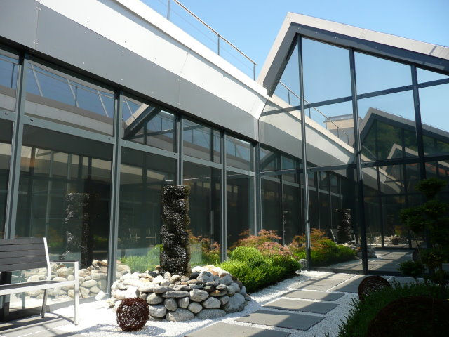 Sonnenschutzfolie Fenster Westerwald – Wärmeschutz für Wohn- und Bürogebäude