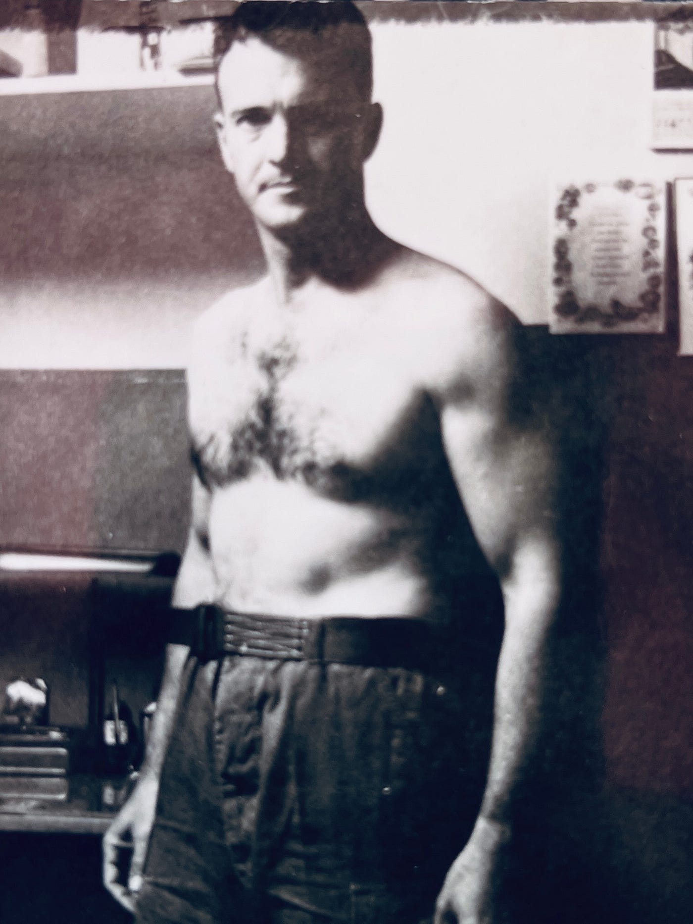 Dad (MAJ Tony Carbone) in his quarters at Ban Mê Thuôt Camp with MACV-SOG 5th Special Forces Vietnam.Part of the autobiography of Dr. Anthony J. Carbone, Son in the Shadow of a Green Beret Hero