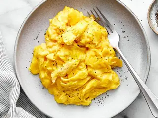 scrambled eggs on a plate