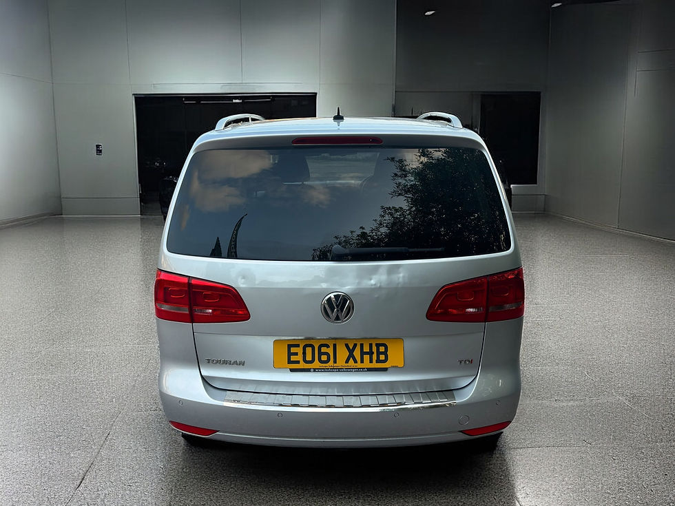 Thumbnail: VW Touran 1.6 TDI Automatic 7 Seater