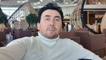 “Qucaqdan-qucağa gəzən fahişə müğənnilər...“ - Aqşin Fatehdən SƏRT İSMARIC  / VİDEO