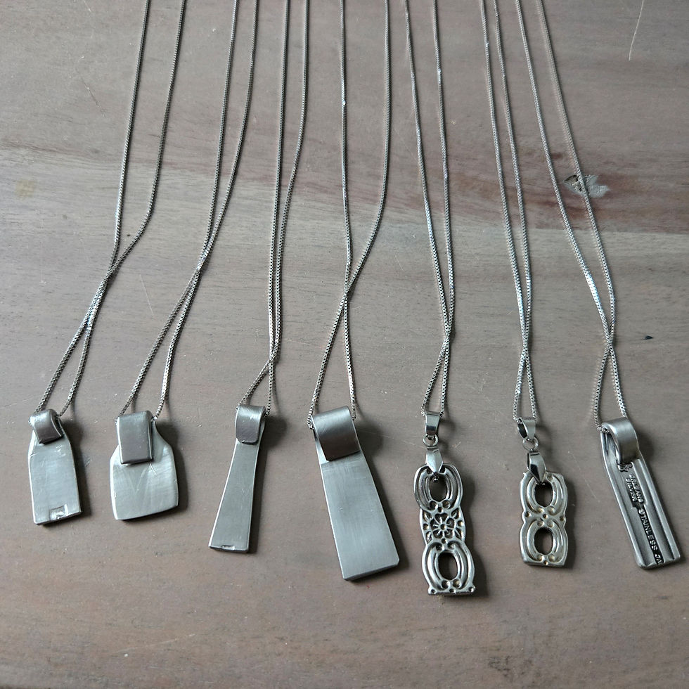 Miniaturbild: Halskette 9