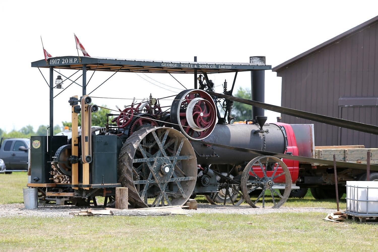 Antique steam tractor at Niagara Antique Power show