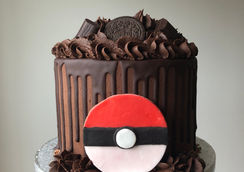 Pokeball Cake