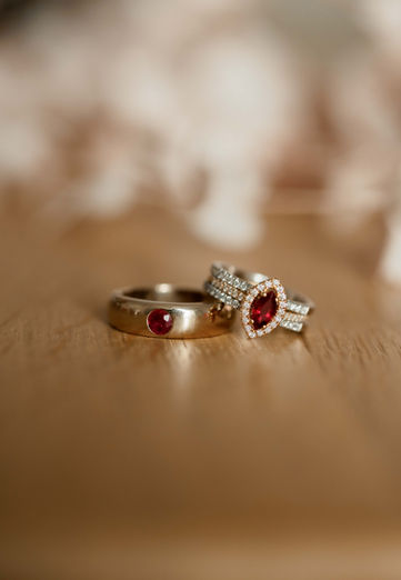 golden hourSpontane en natuurlijke trouwfoto’s in Vlaanderen door fotograaf uit deinze fabienne naessens