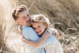 communiefotograaf aan zee Vlaanderen Deinze fotograaf fabienne naessens