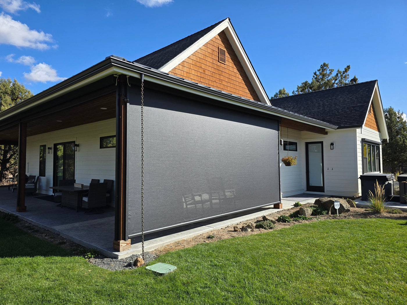 Motorized patio shade in Bend, Oregon