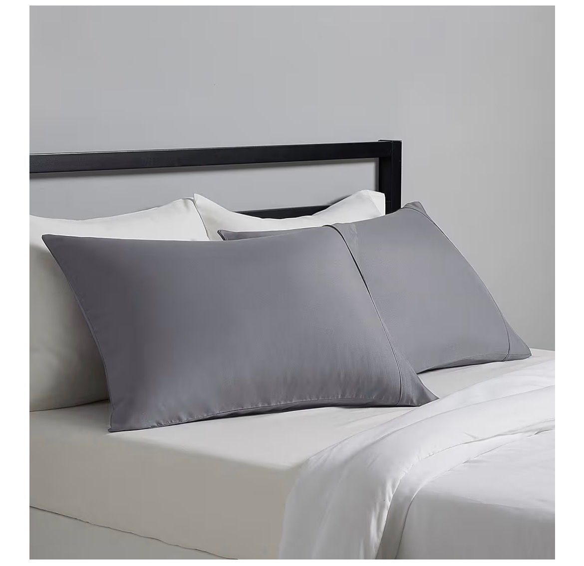 Amazon Basics Standard Pillow Cases, Machine Wash, Lightweight Super Soft Microf
