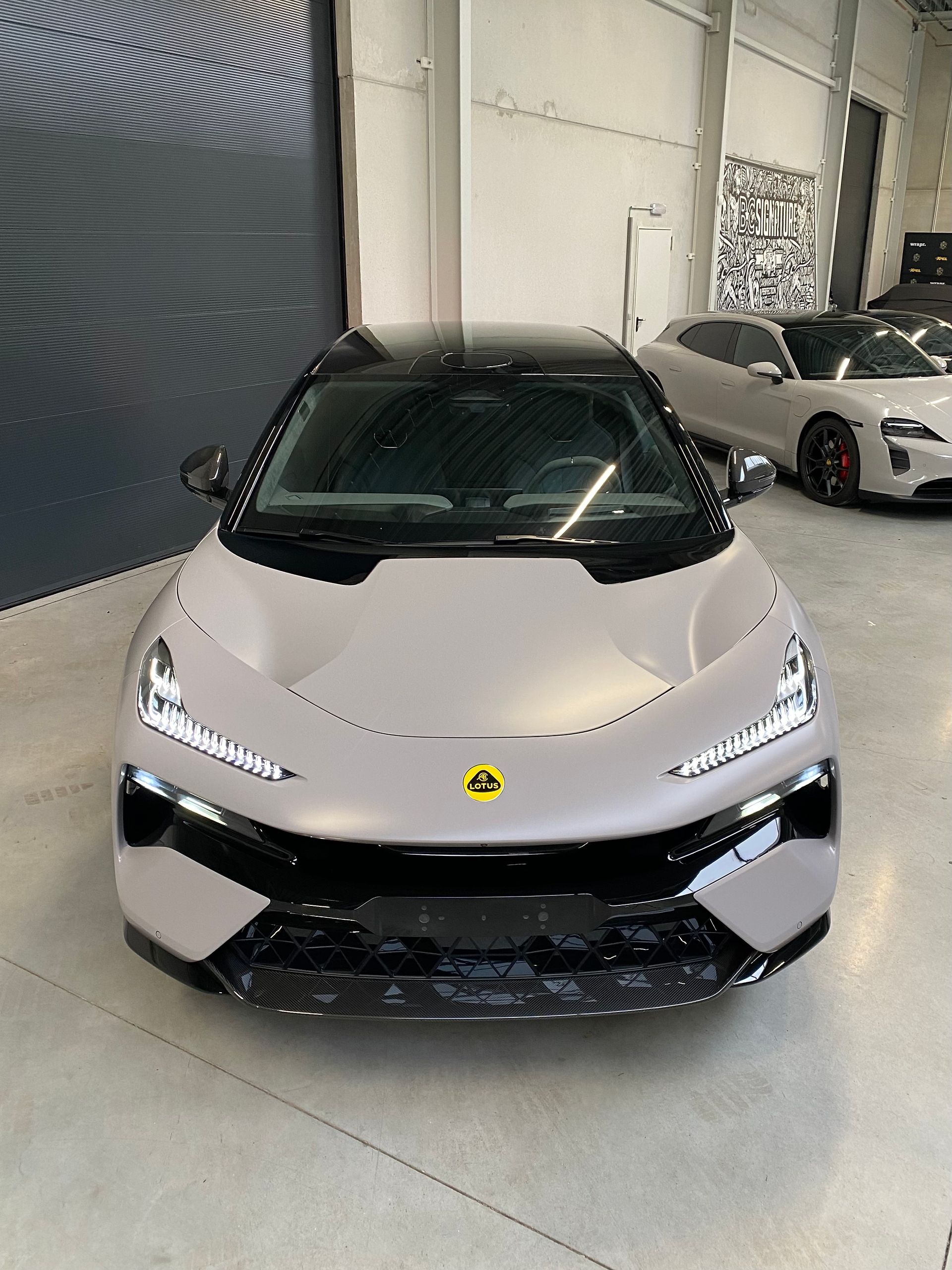 Lotus Eletre S Kaimu Grey XPEL stealth lakbescherming by BC Signature