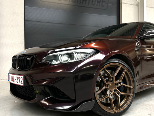 Duistere Schoonheid onthuld: BMW M2 Stralend in PWF Black Opalus Wrap