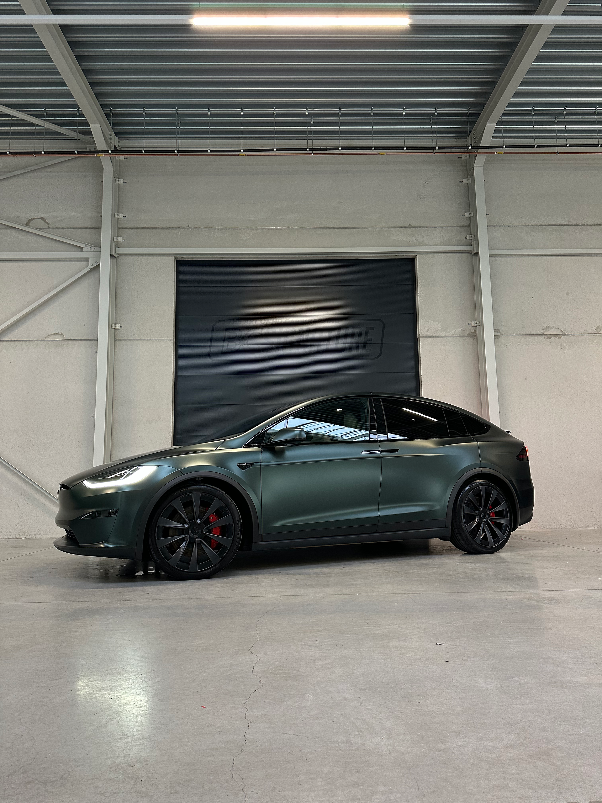 Tesla Model X Plaid PWF Matt Smaragd by BC Signature