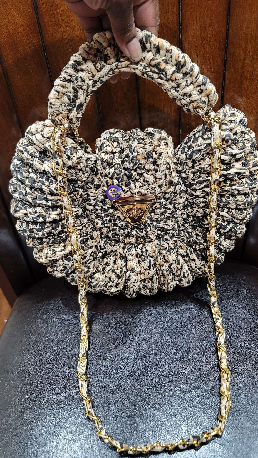 Thumbnail: Round Mussel Crochet Handmade Handbag