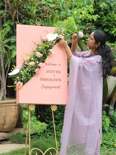 meragi designer putting final touches on welcome board