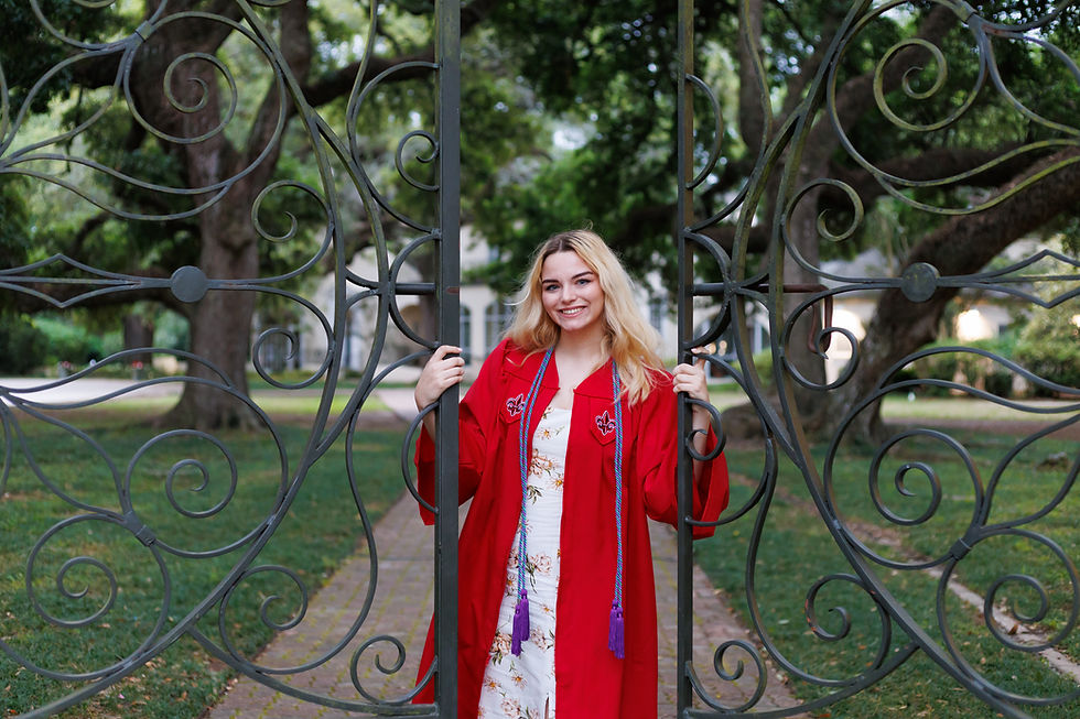 How to Prepare for a Memorable Senior Photo Session