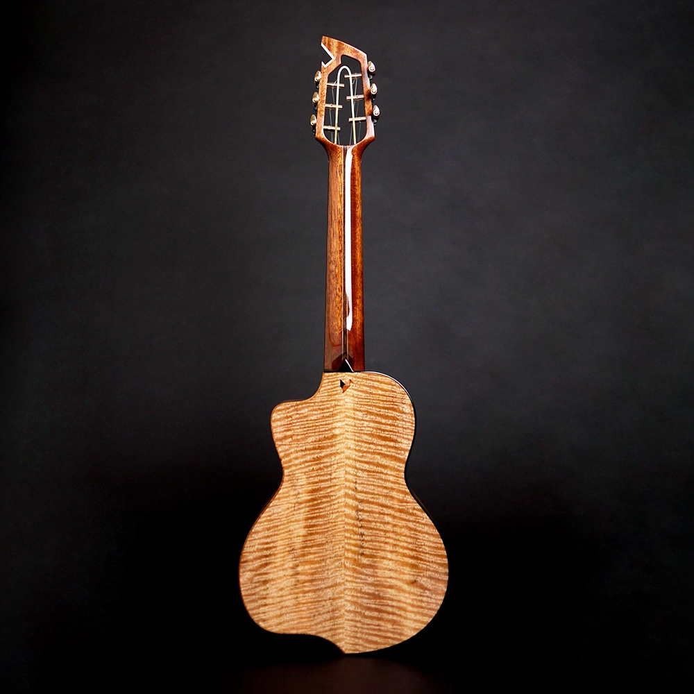 The rebel ukulele Elysium 6 Strings All solid mango