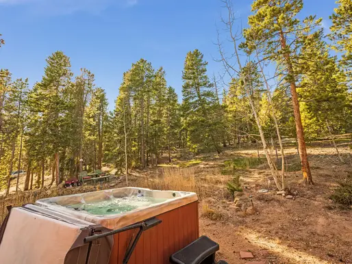 Your Ultimate Guide to Colorado's First-Time Visitor Experience with Mountain Way Properties Cabins
