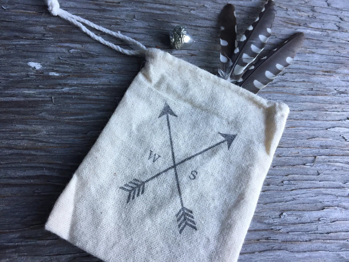 arrows favor bag.webp